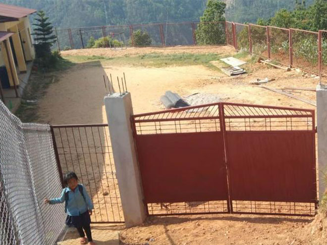Jumlingtar school fence